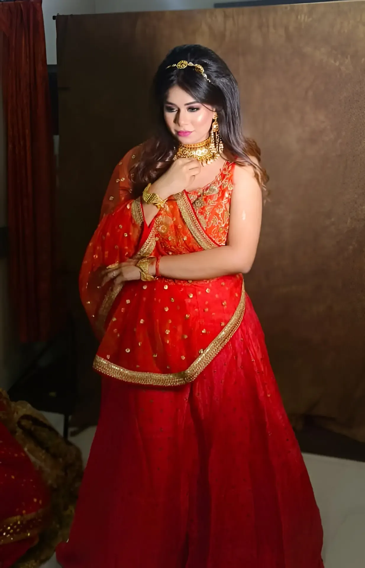 Curls and Curves Beauty Parlour - Beauty Parlour in Deoria